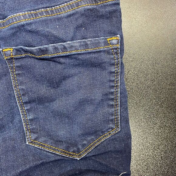 BDG Urban Outfitters Girls Twig Jean Shorts Size 12 Frayed Distressed - Picture 8 of 8